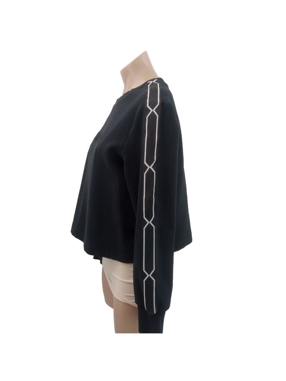 Hunter Target Womens Black Spell Out Cropped Sweatshirt Size M 3D Pullover